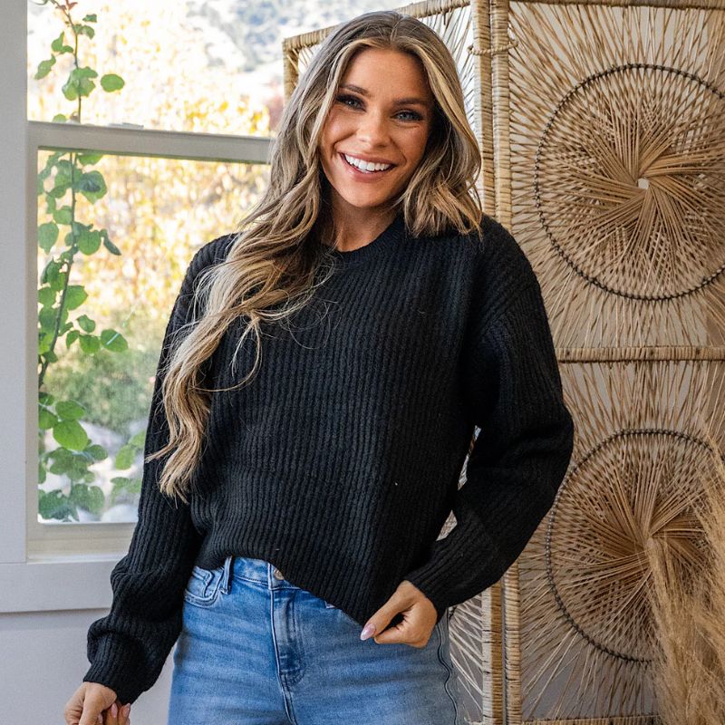 How To Accessorize Your Monochrome Look This Winter