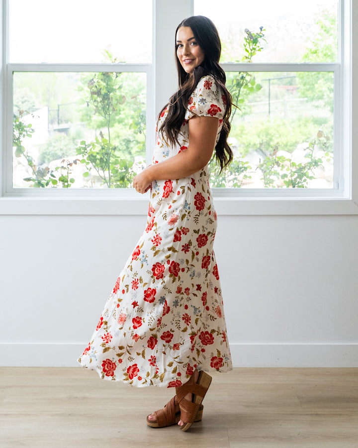 NEW! Olivia Floral V Neck Midi Dress Mine
