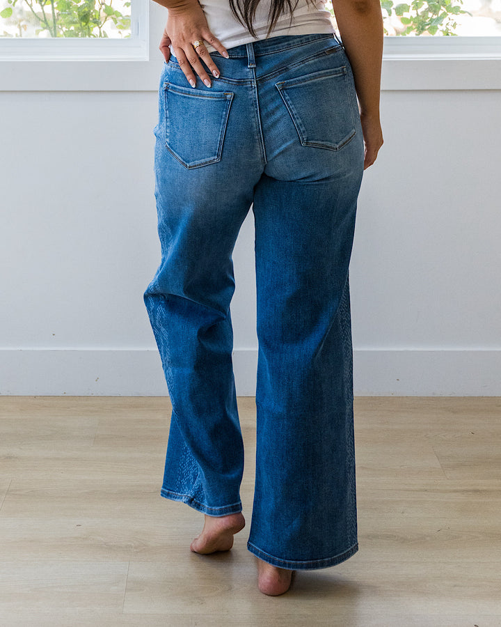 NEW! KanCan Isla Snakeskin Wide Leg Jeans