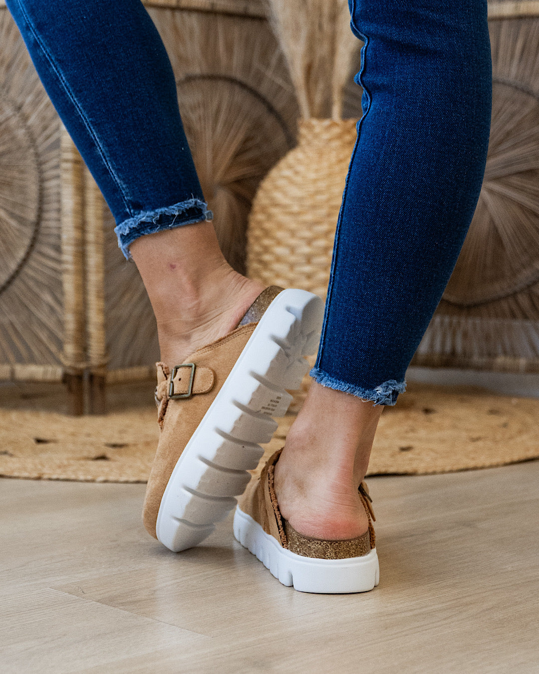 NEW! Very G Cali Slides - Sand Very G