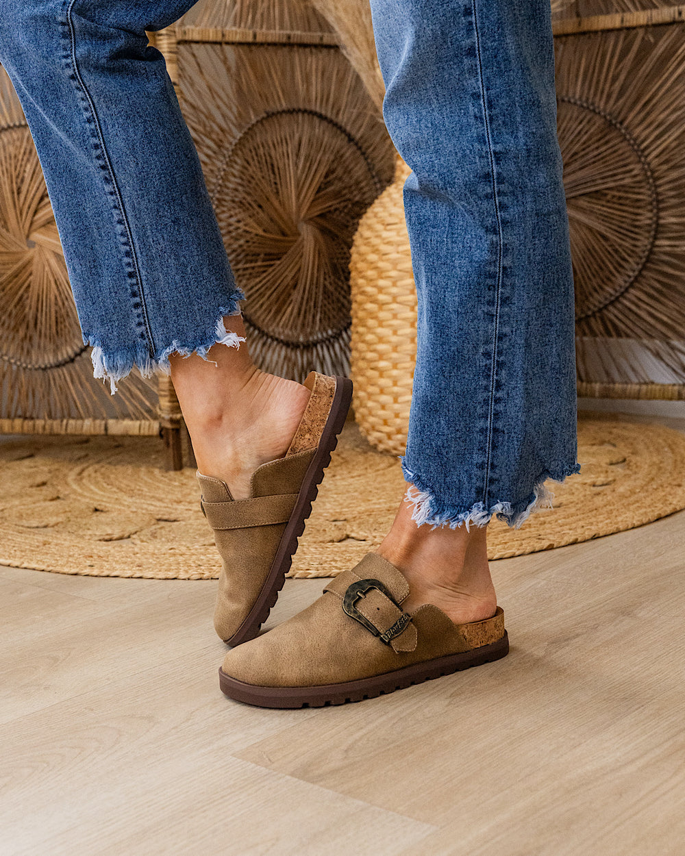 Blowfish Sienna Slides - Tan Blowfish