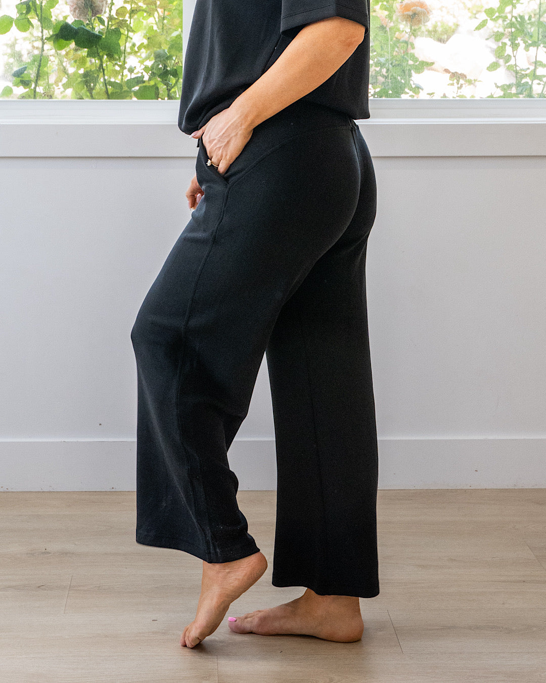 NEW! Kendall Scuba Fabric Wide Leg Pants - Black