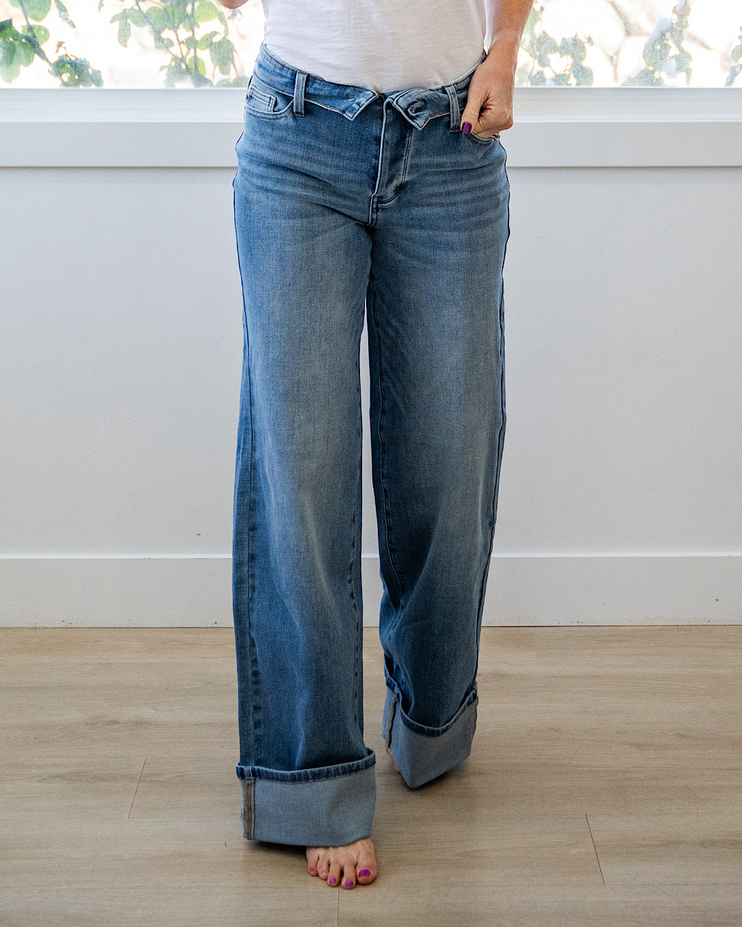 NEW! Judy Blue Eliza Folded Waist Cuffed Straight Jeans
