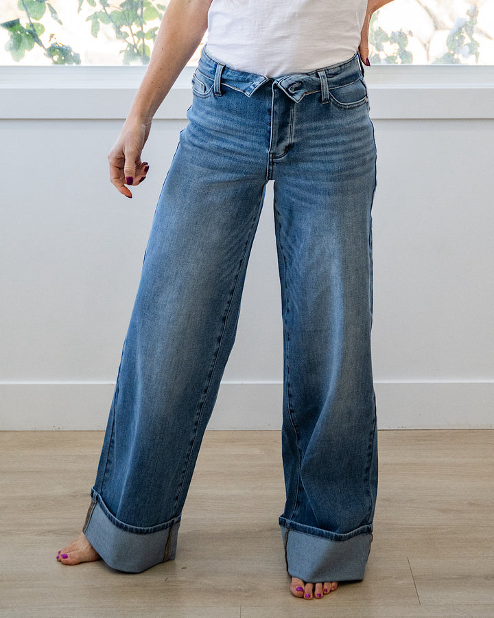 NEW! Judy Blue Eliza Folded Waist Cuffed Straight Jeans