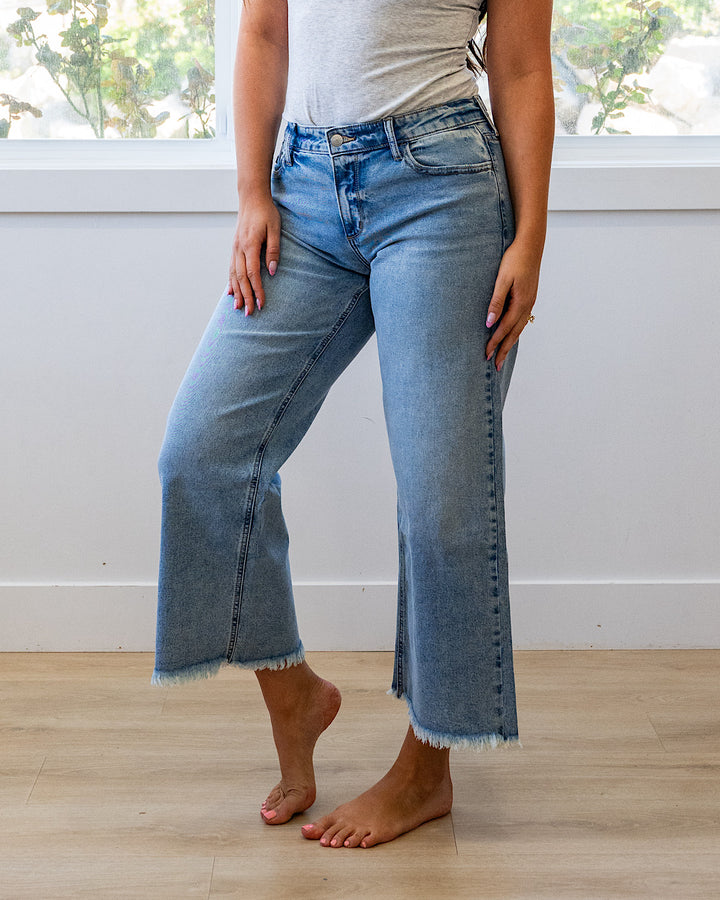 NEW! KanCan Logan Fray Hem Wide Leg Jeans KanCan