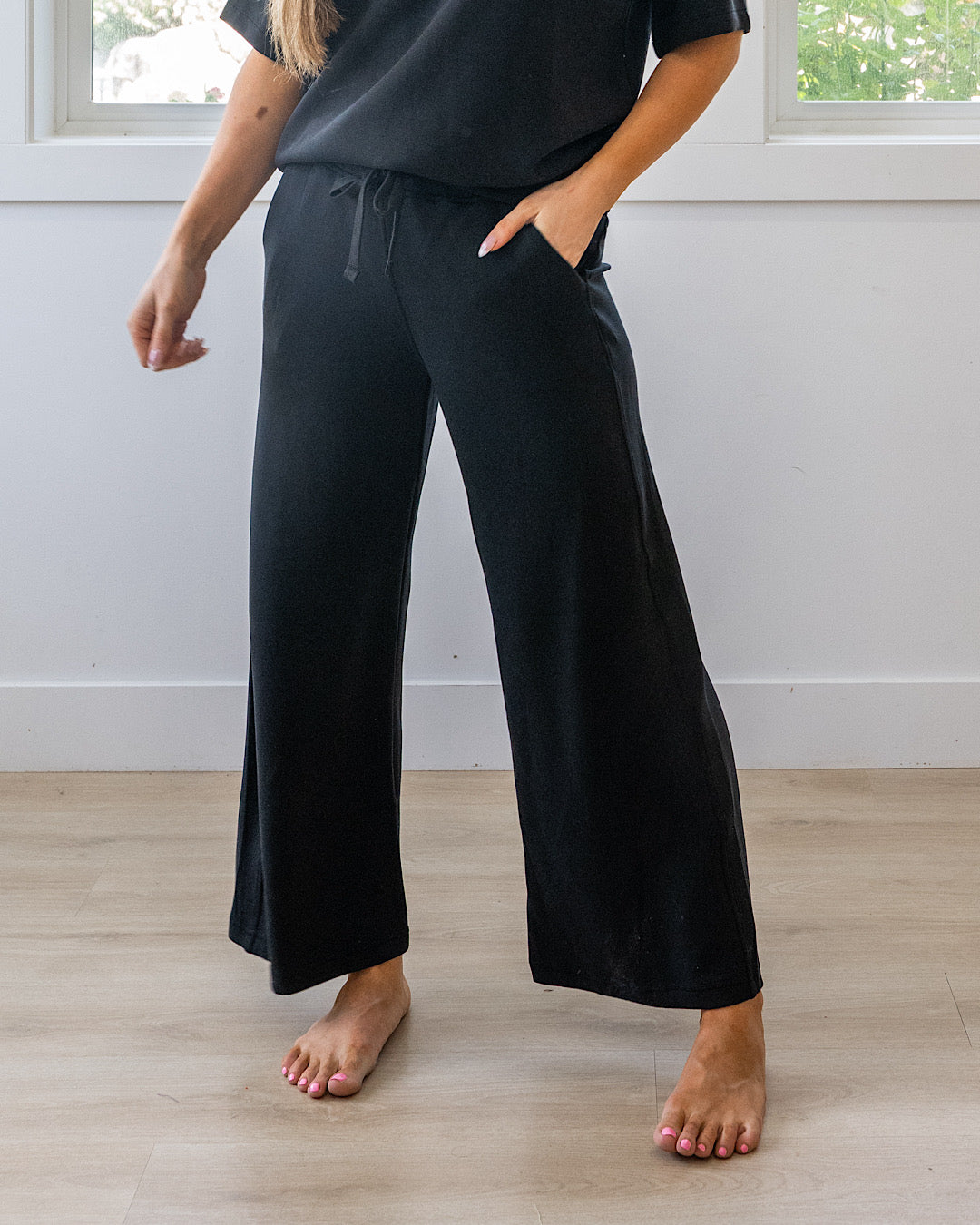 NEW! Kendall Scuba Fabric Wide Leg Pants - Black