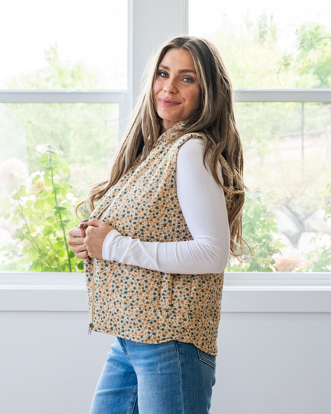 NEW! Juliana Floral Print Corduroy Vest - Cream & Gold Staccato