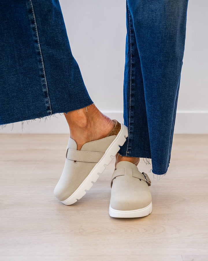 Very G Riley Slides - Off White Very G