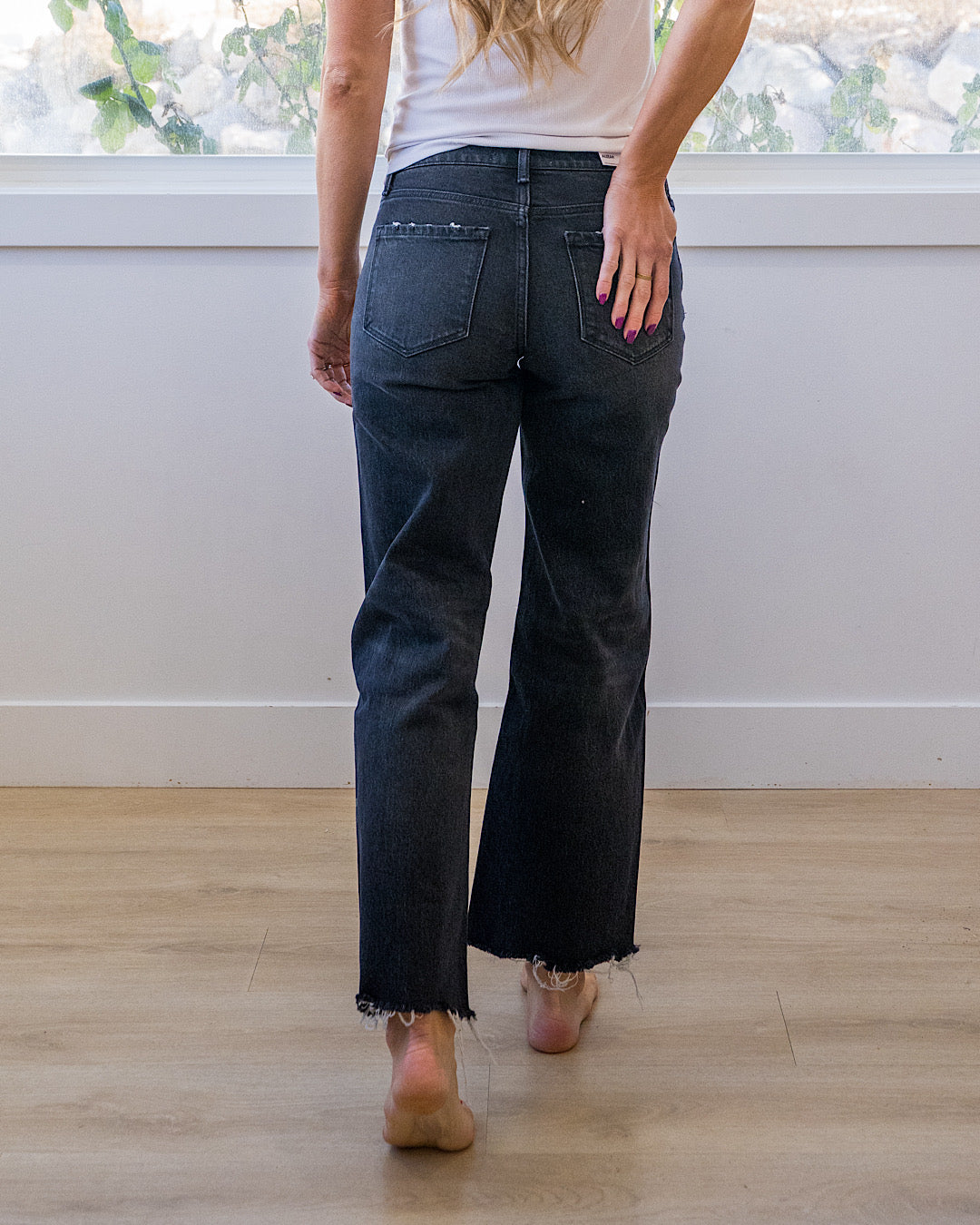 NEW! Vervet Carolina Fray Hem Slim Wide Leg Jeans - Black Vervet