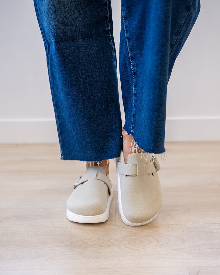 Very G Riley Slides - Off White Very G