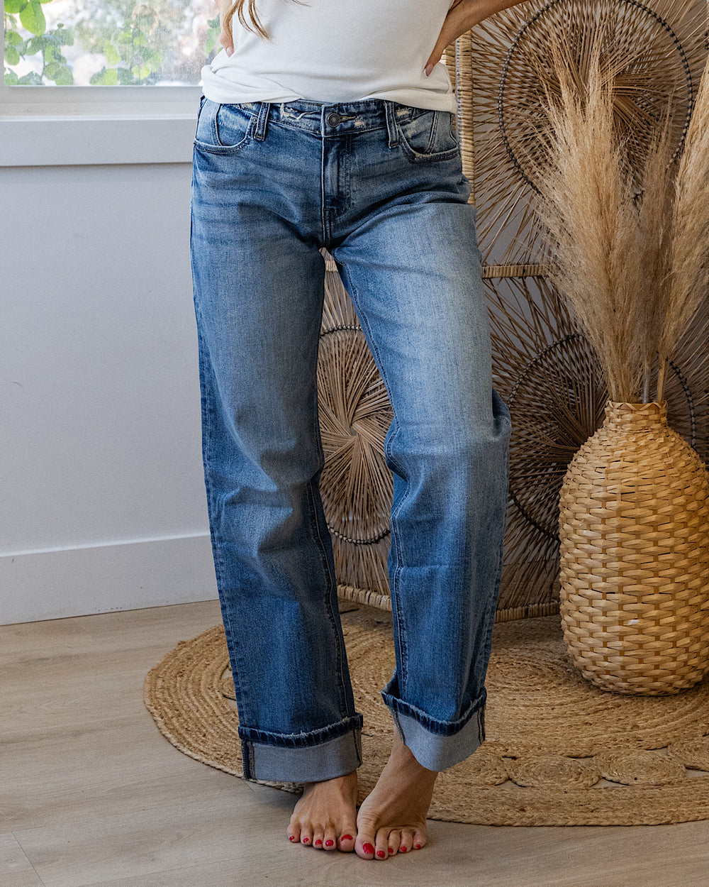 NEW! KanCan Janie Roll Hem Straight Jeans KanCan