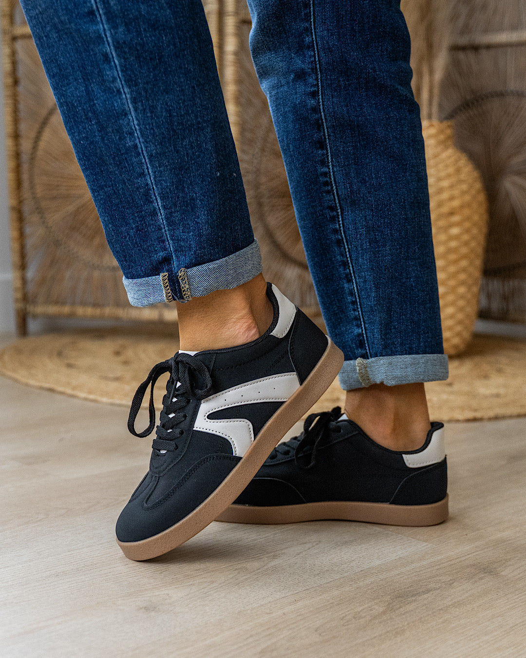 Very G Retro Sneakers - Black Very G