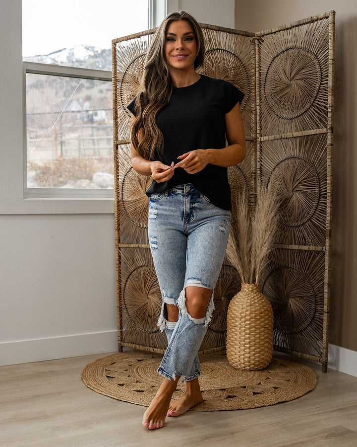 Justina Cloud Knit Short Sleeve Top - Black Tres Bien