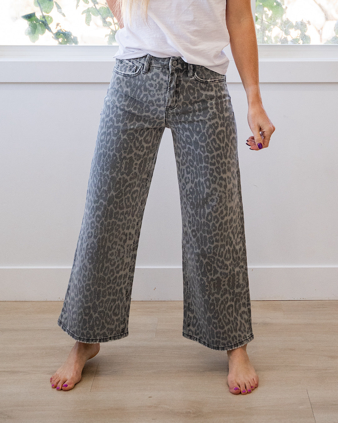 NEW! Vervet Hallie Wide Leg Jeans - Gray Leopard Vervet