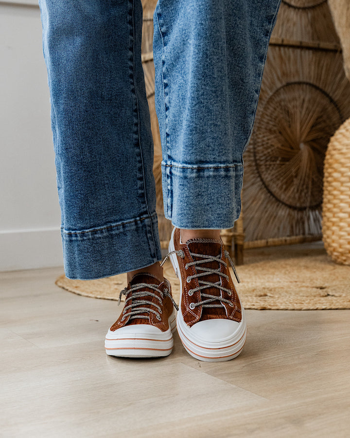 Very G Aman Velvet Sneakers - Tan Very G