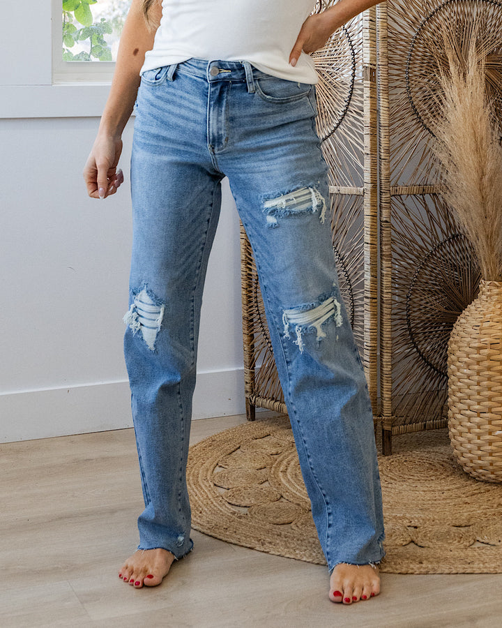 NEW! Judy Blue Odds Are Distressed 90's Straight Jeans Judy Blue