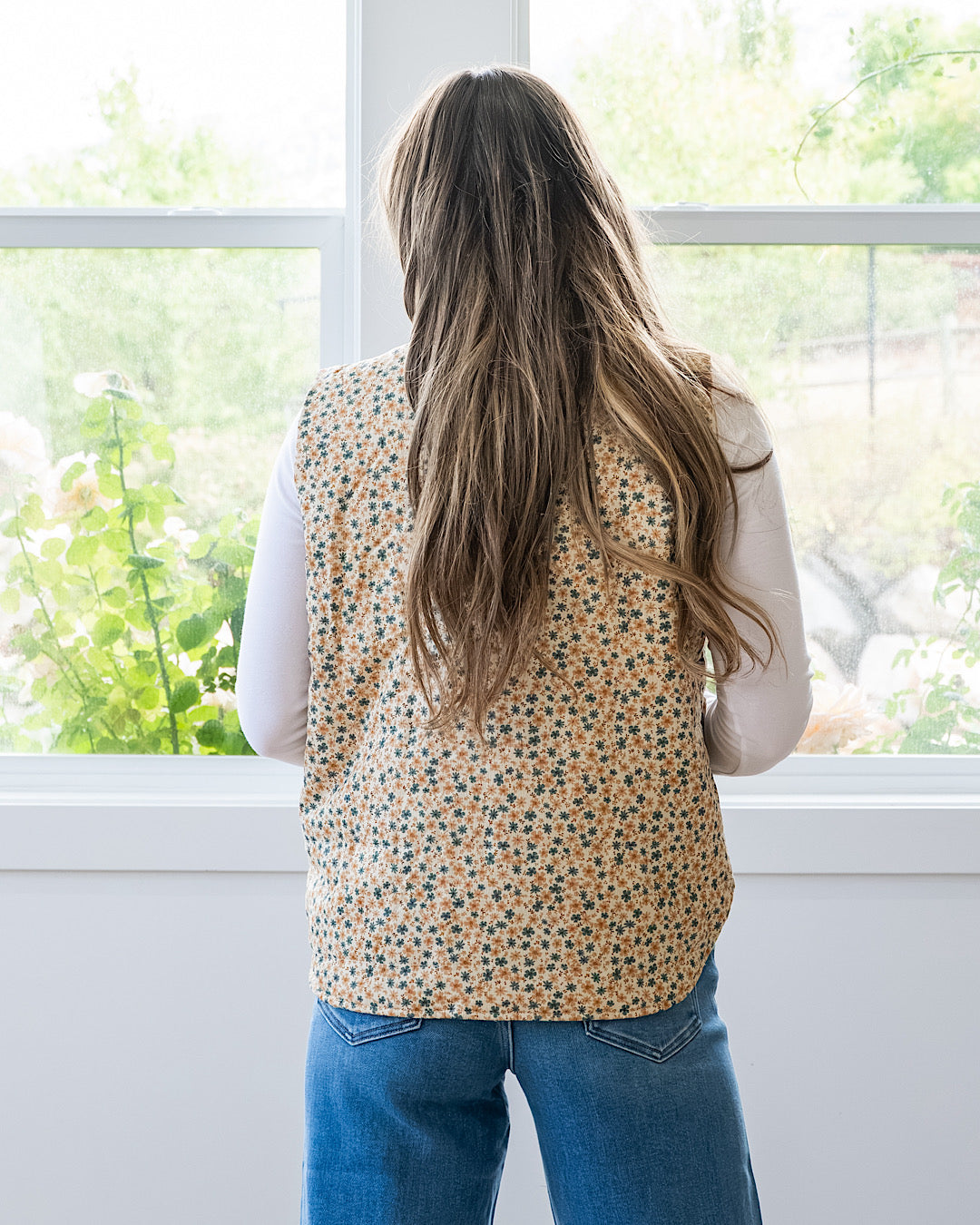 NEW! Juliana Floral Print Corduroy Vest - Cream & Gold Staccato