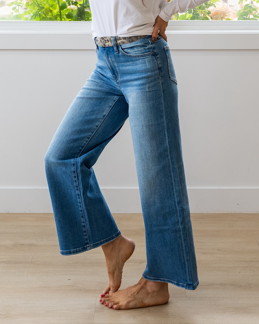 NEW! Vervet Kristen Leopard Contrast Wide Leg Jeans