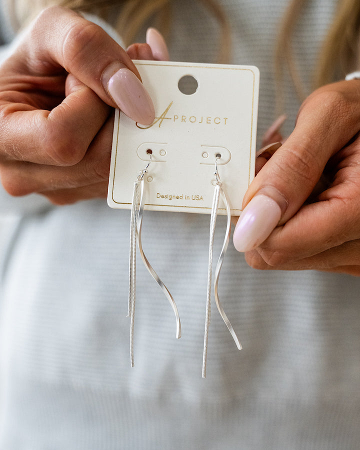 Wavy Bar and Chain Dangle Earrings - Silver Trendy Wholesale