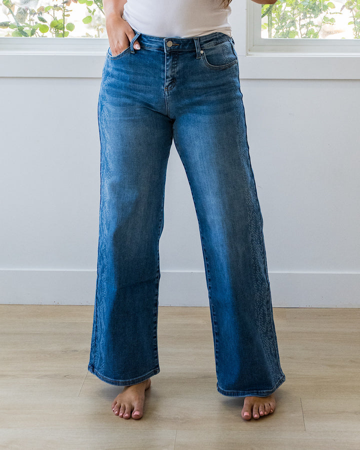 NEW! KanCan Isla Snakeskin Wide Leg Jeans