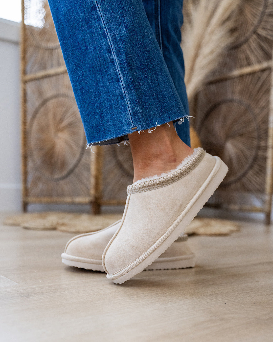 NEW! Very G Sparks Slippers - Cream  Very G   