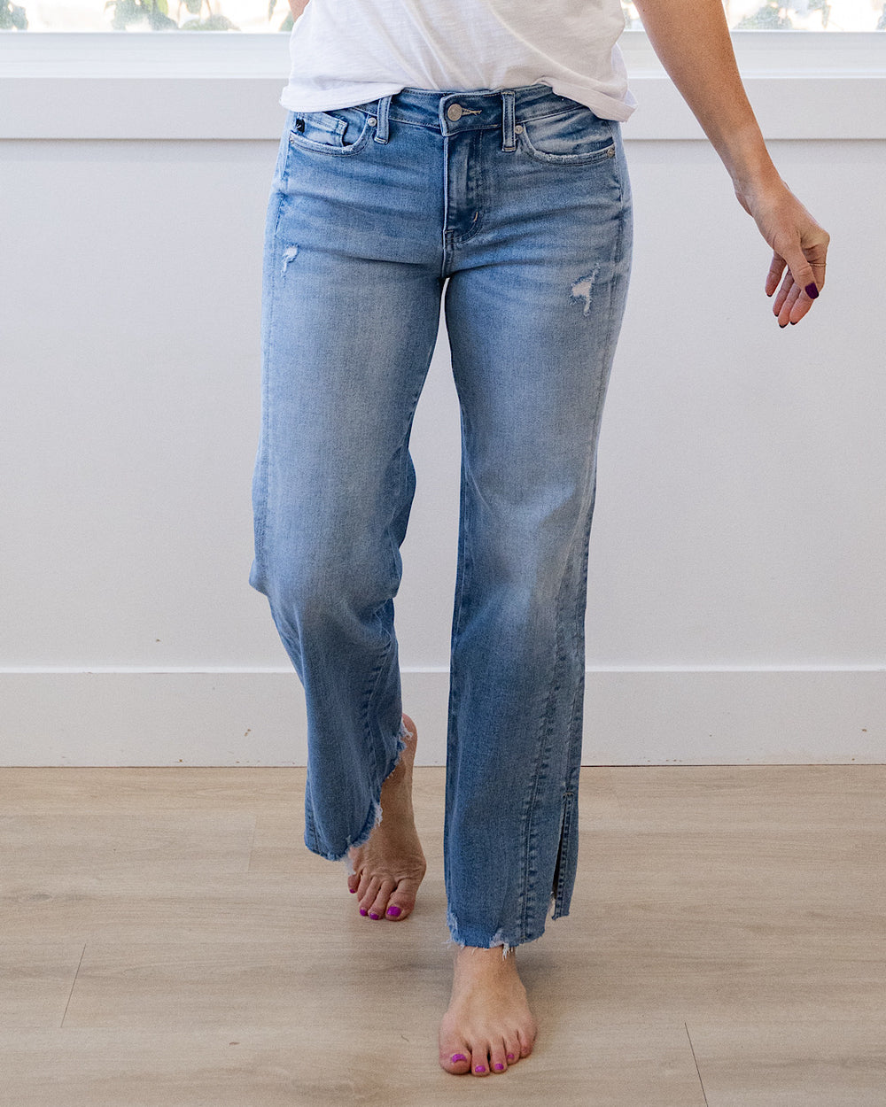 NEW! KanCan Evalina Side Slit Straight Jeans KanCan