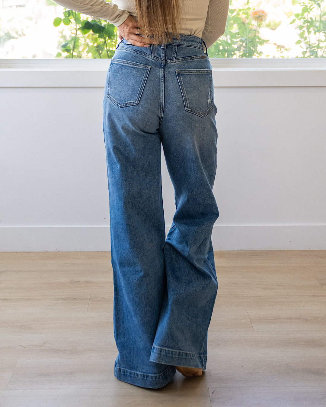NEW! KanCan Look at You Wide Leg Trouser Jeans KanCan