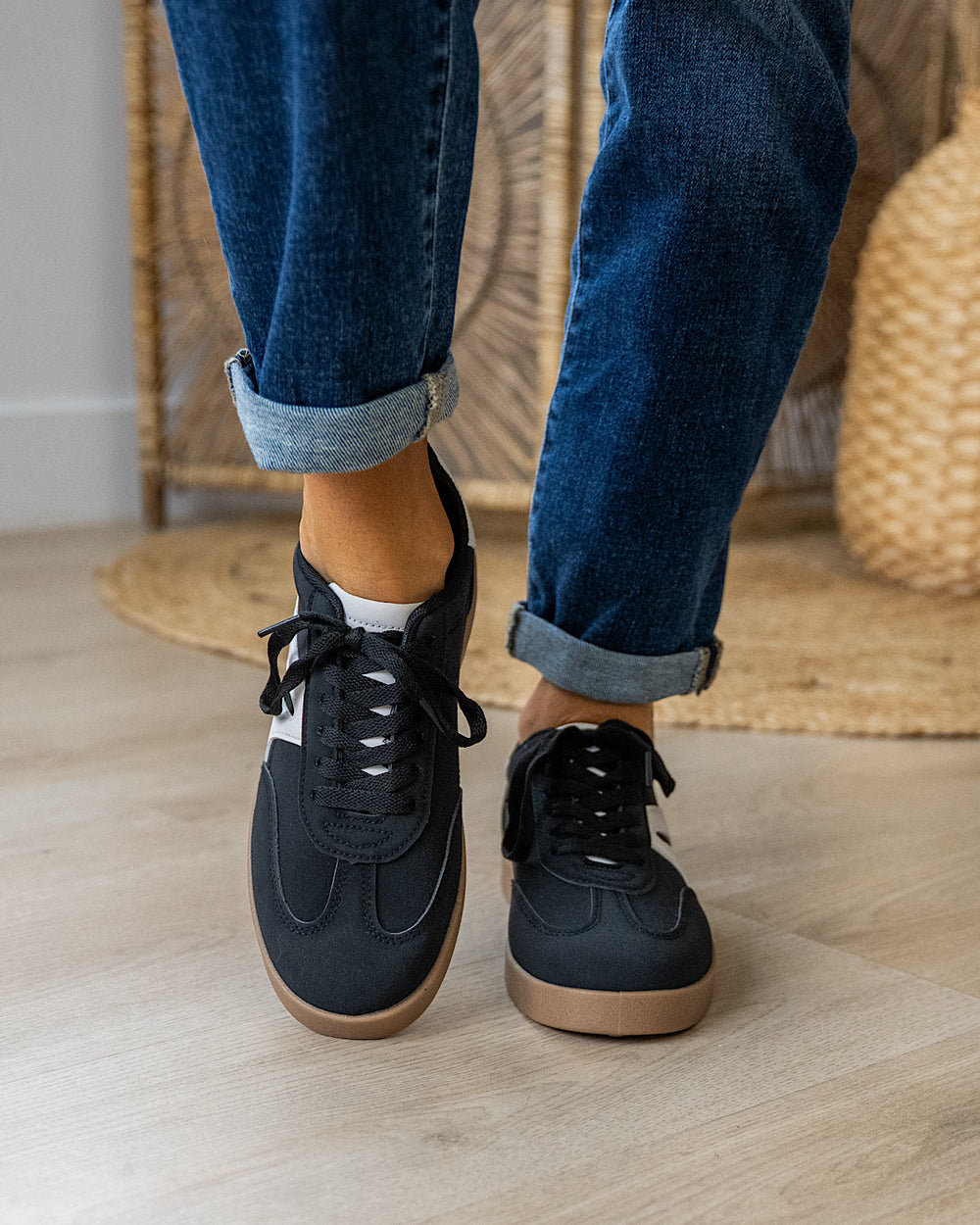 Very G Retro Sneakers - Black Very G