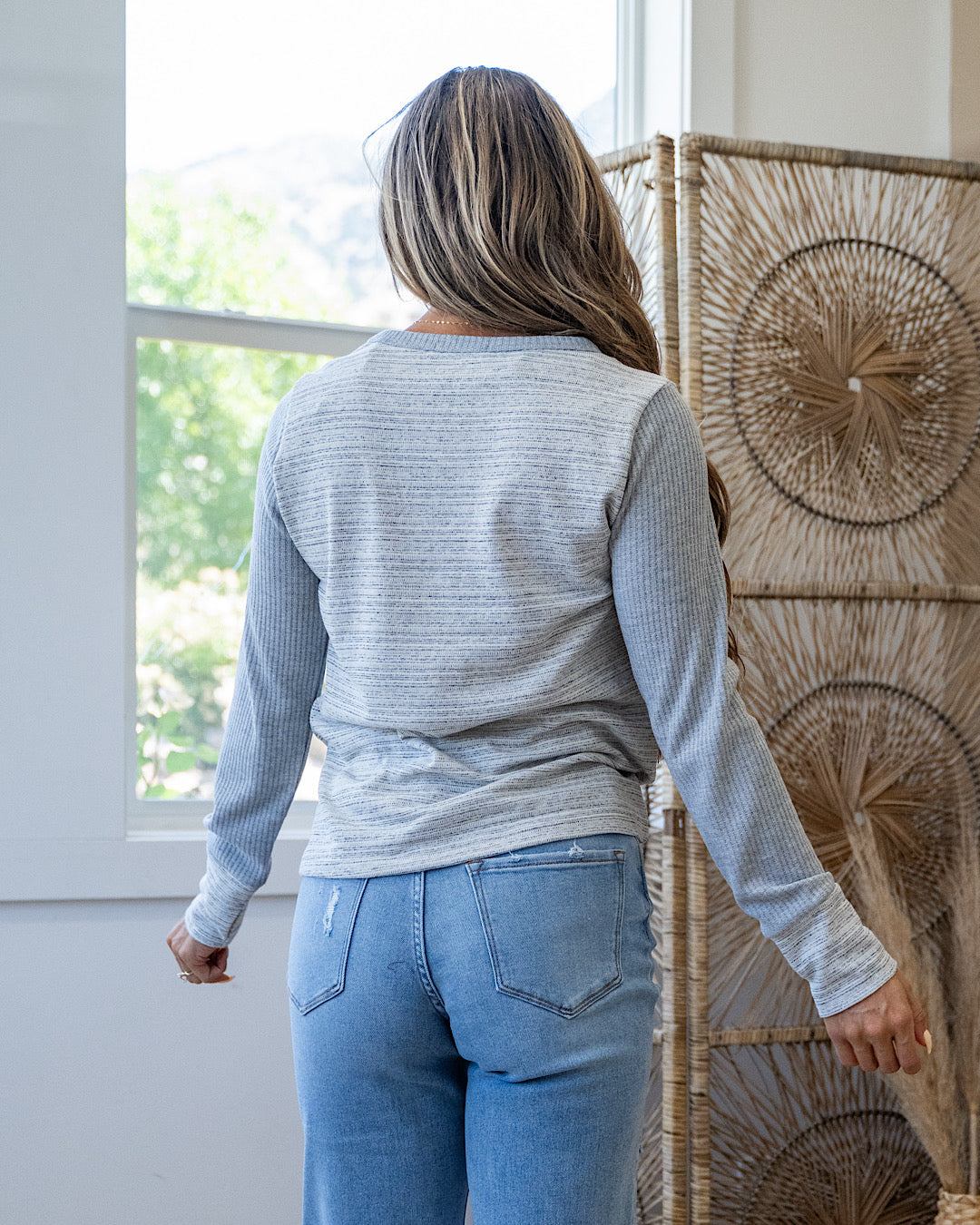 Beth Contrast Fabric Knit Top - Heather Gray Staccato