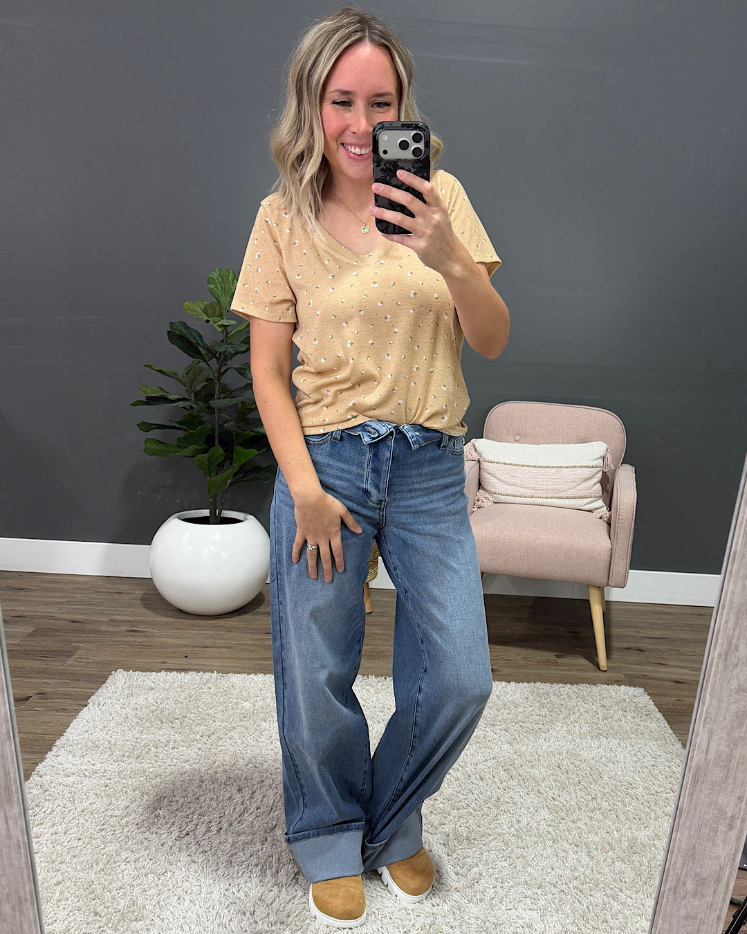 NEW! Skylar Textured Knit Floral Top - Taupe