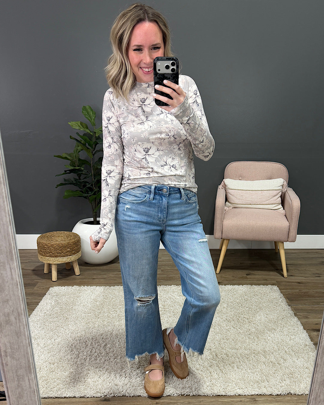 NEW! Lovervet Kaylee Distressed Wide Leg Jeans Lovervet