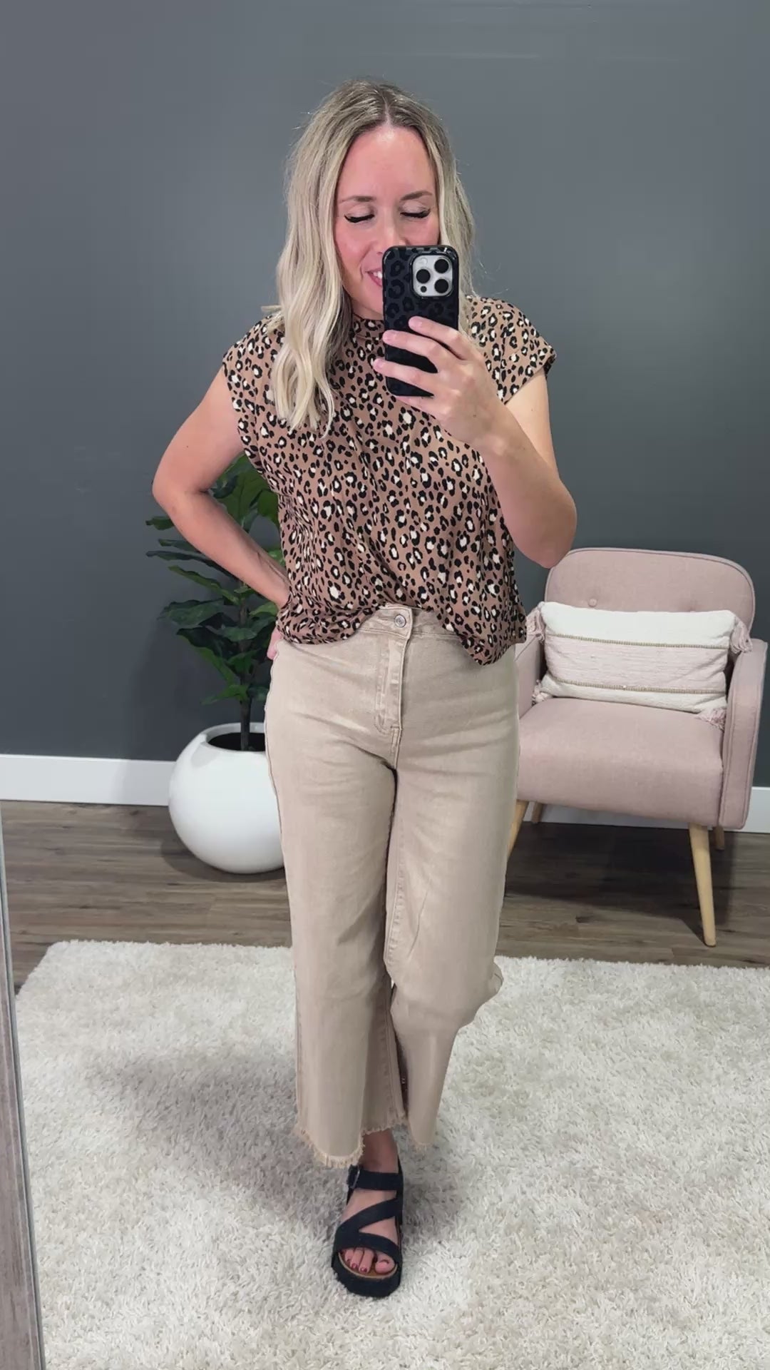Daniela Leopard Top - Mocha Tres Bien