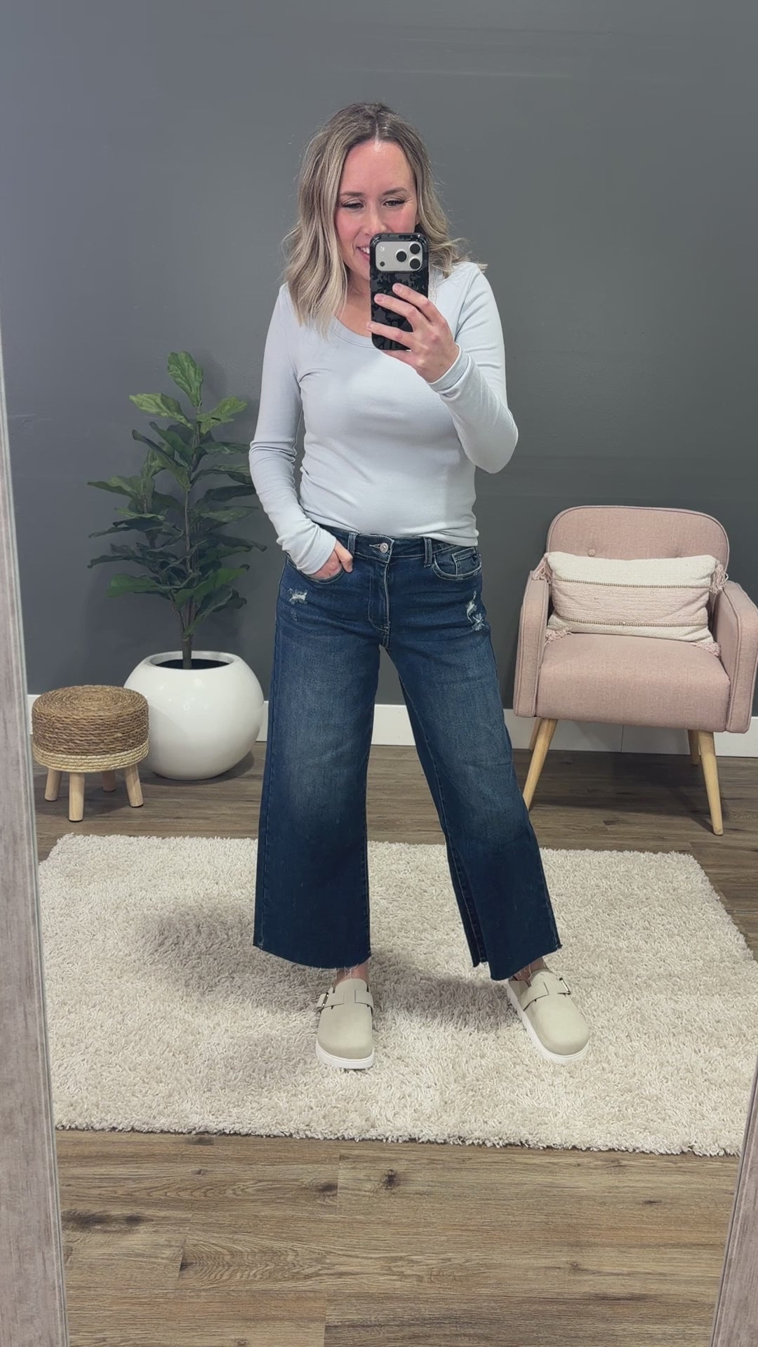 KanCan Bella Cropped Wide Jeans KanCan