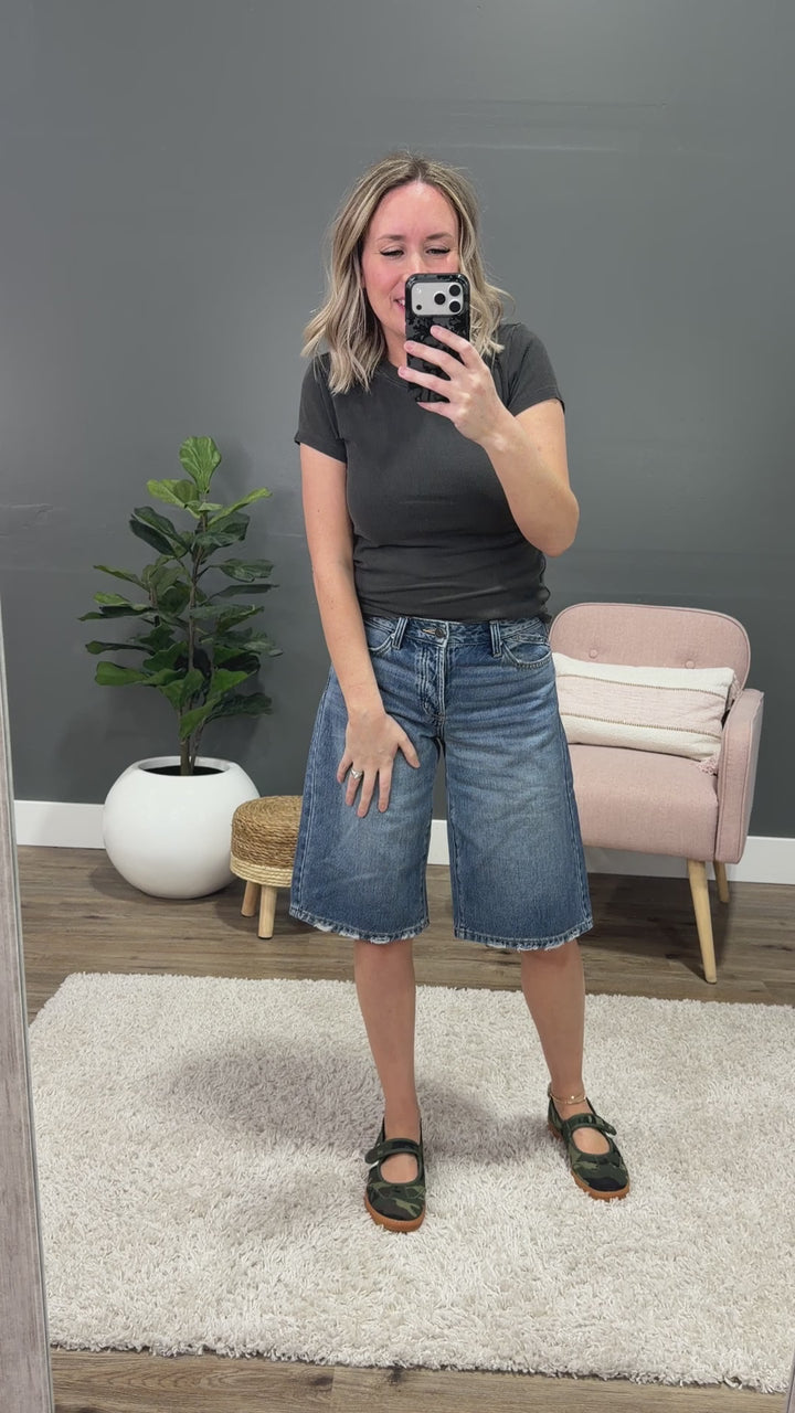 Cassidy Short Sleeve Ribbed Top - Charcoal Be Cool