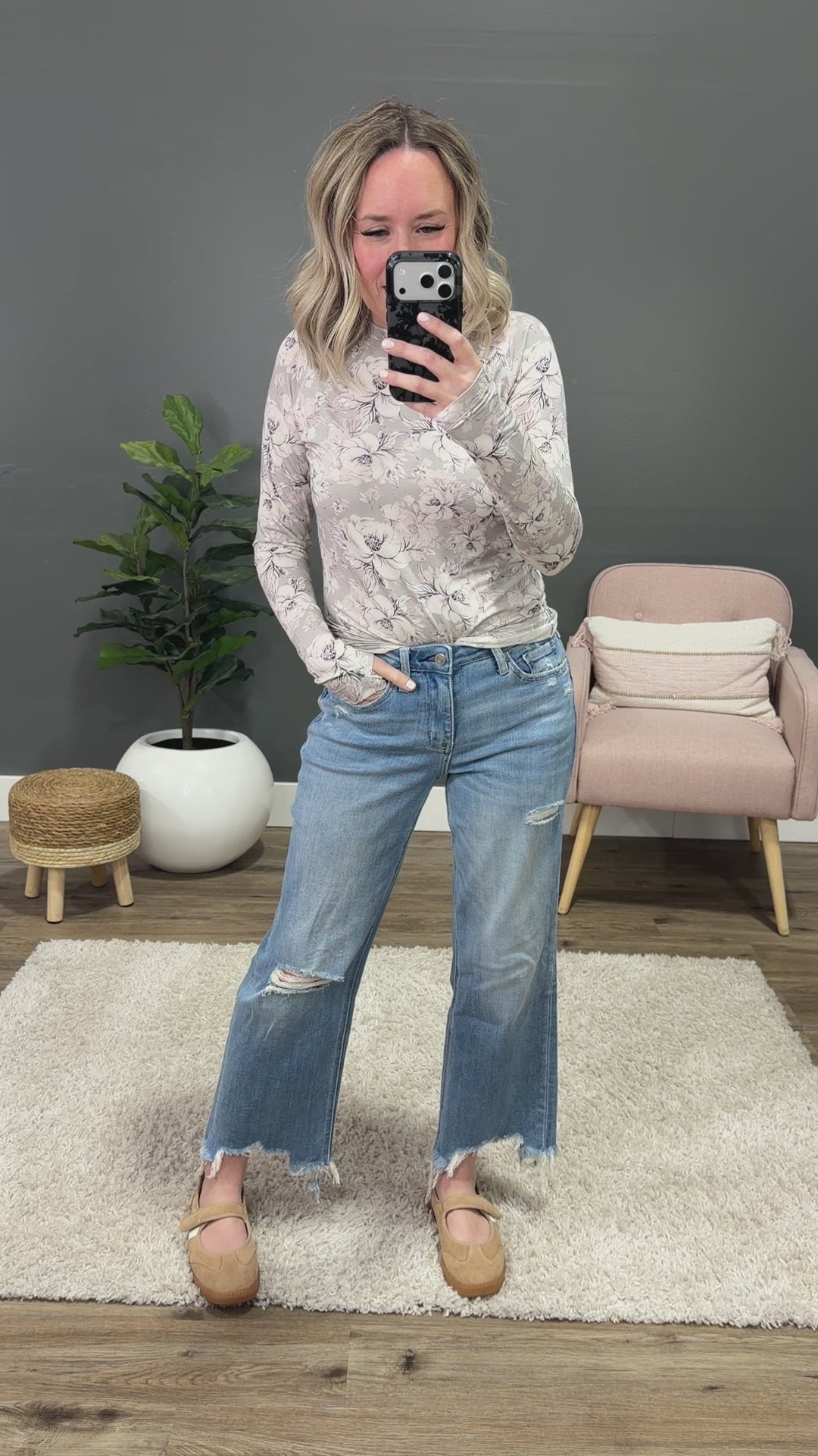 NEW! Lovervet Kaylee Distressed Wide Leg Jeans Lovervet