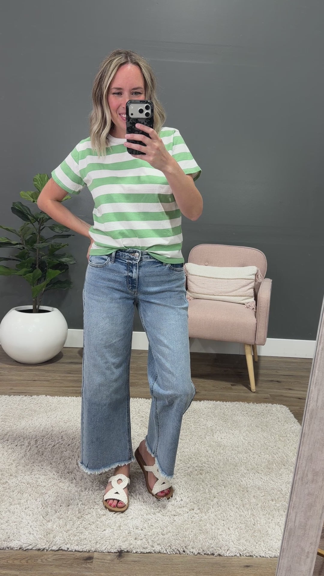 NEW! KanCan Logan Fray Hem Wide Leg Jeans KanCan