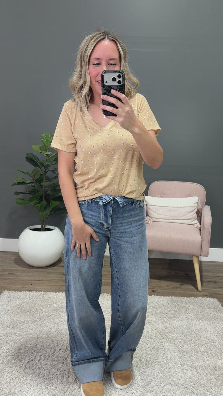 NEW! Skylar Textured Knit Floral Top - Taupe