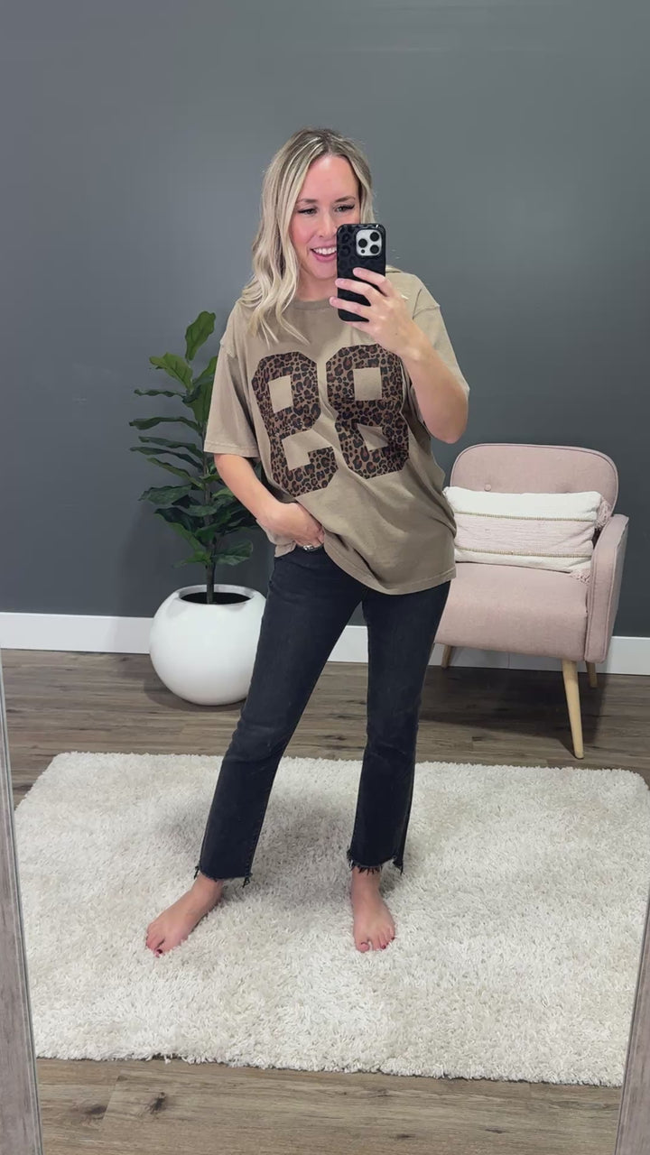 Leopard 89 Vintage Taupe Mineral Wash Tee Zutter