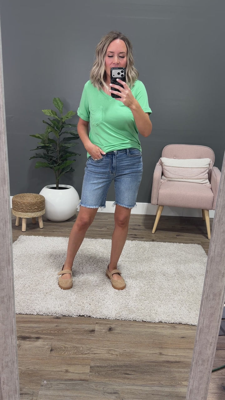 NEW! Judy Blue Britta Fray Hem Bermuda Jean Shorts Judy Blue