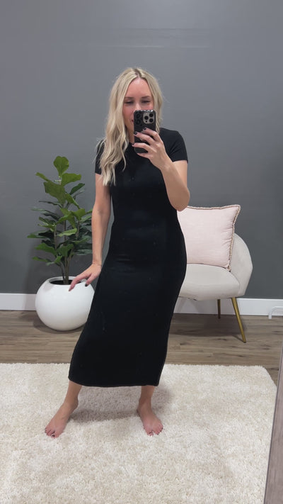 Carly Ribbed Midi Dress - Black